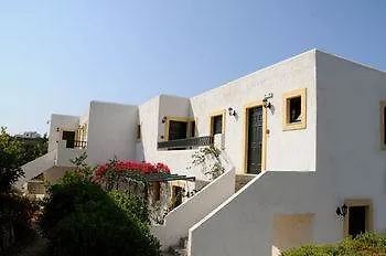 Ξενοδοχείο Village &