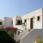 Otel Village &