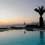 Otel Village &