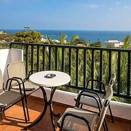 Village & Hotel 4*