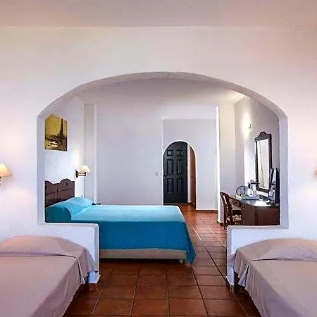 Hotel Village & Hersonissos (Crete)
