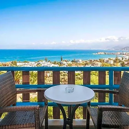 Village & Hotel 4*
