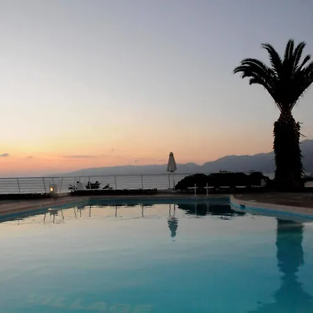 Hotel Village &