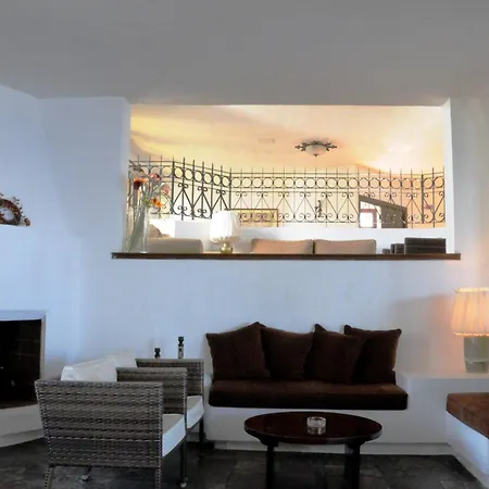 Village & 4* Hersonissos (Crete)