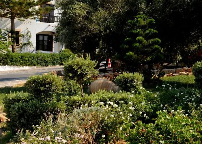 Village & Hotel Hersonissos (Crete)