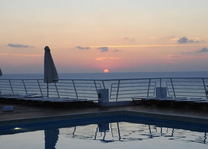 Hotel Village & Hersonissos (Crete)